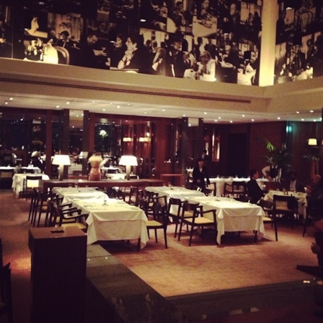 1-3-2-1a-dining room