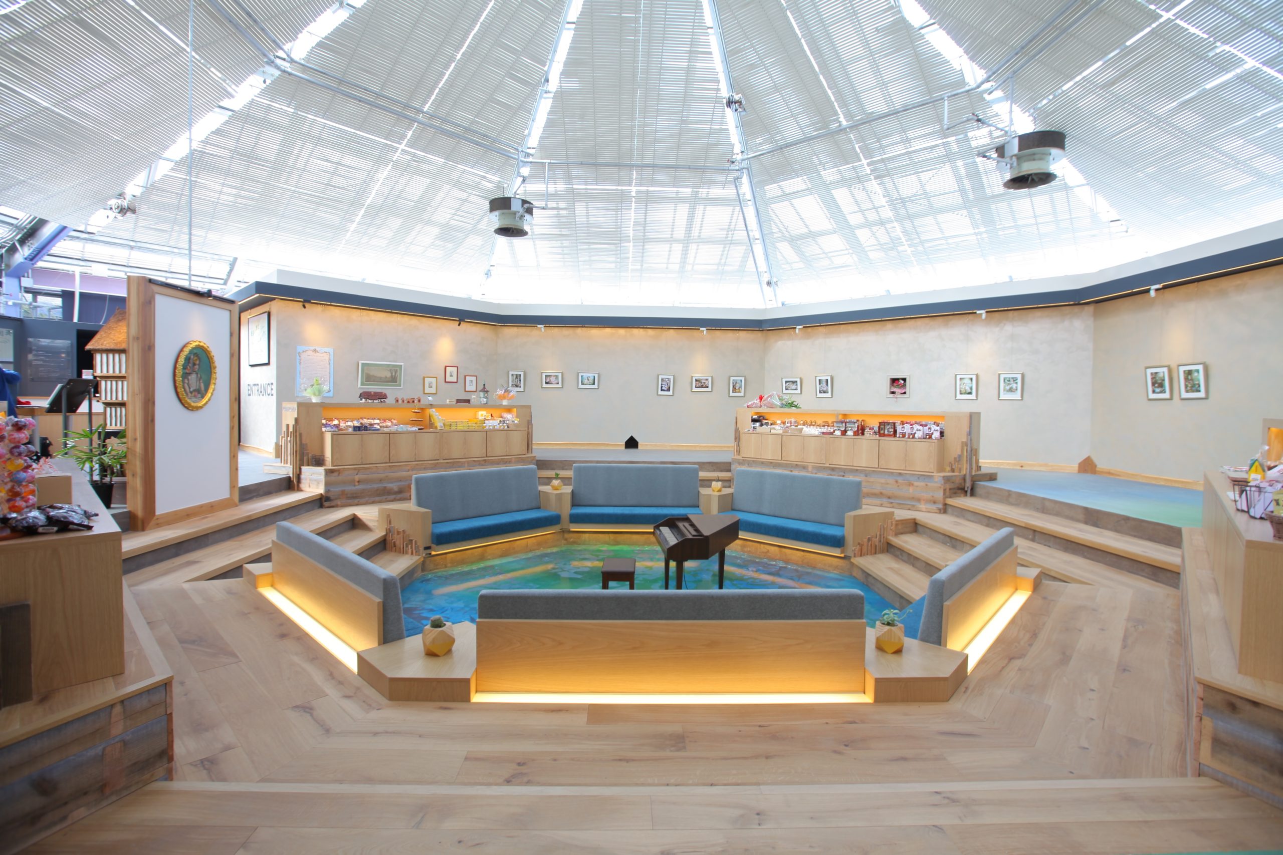 人が集まる店舗デザイン】箱根ドールハウス美術館 | 飲食店デザイン研究所